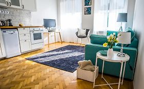 Ybl Apartment City Center